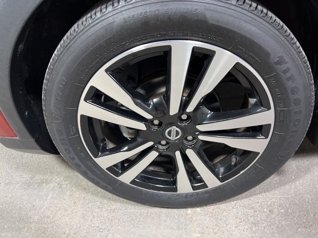 2019 Nissan Kicks SR
