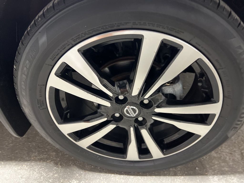 2019 Nissan Kicks SR