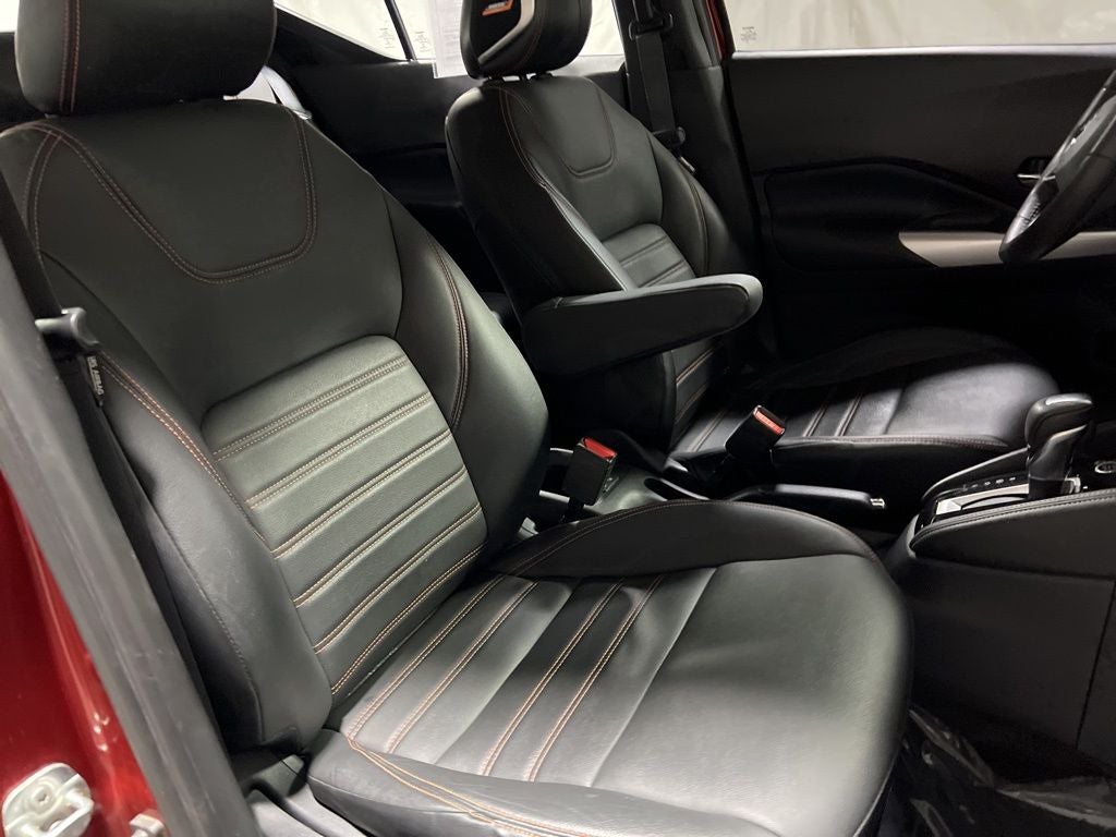 2019 Nissan Kicks SR