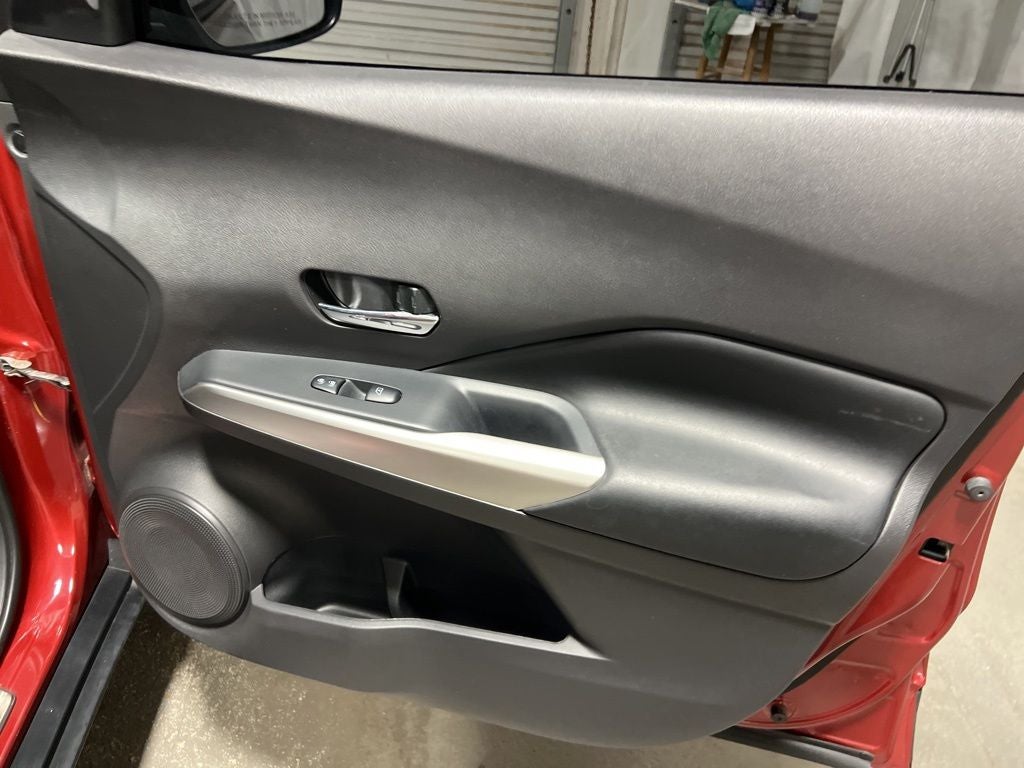 2019 Nissan Kicks SR