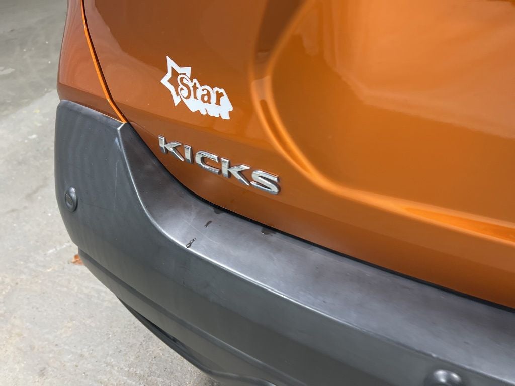 2020 Nissan Kicks SV