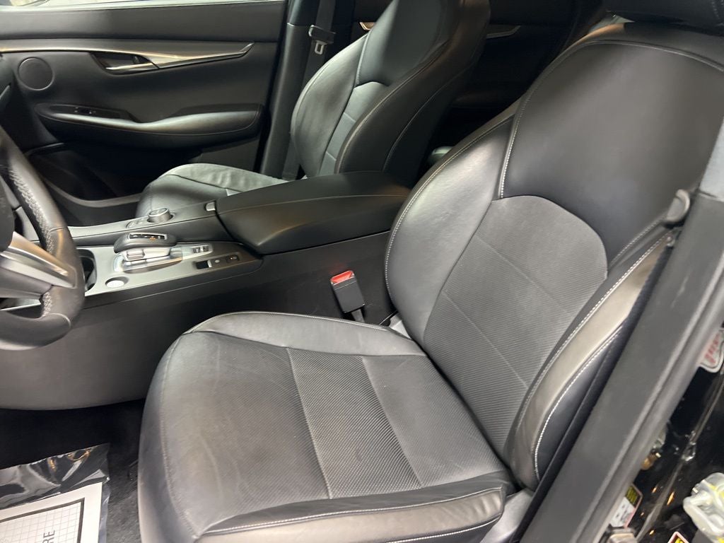 2024 INFINITI QX50 LUXE