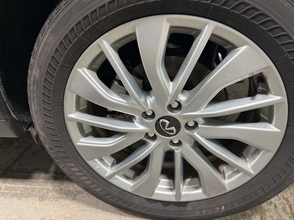 2024 INFINITI QX50 LUXE