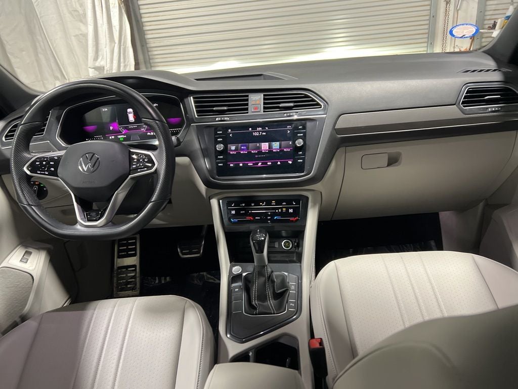 2024 Volkswagen Tiguan 2.0T SE R-Line Black