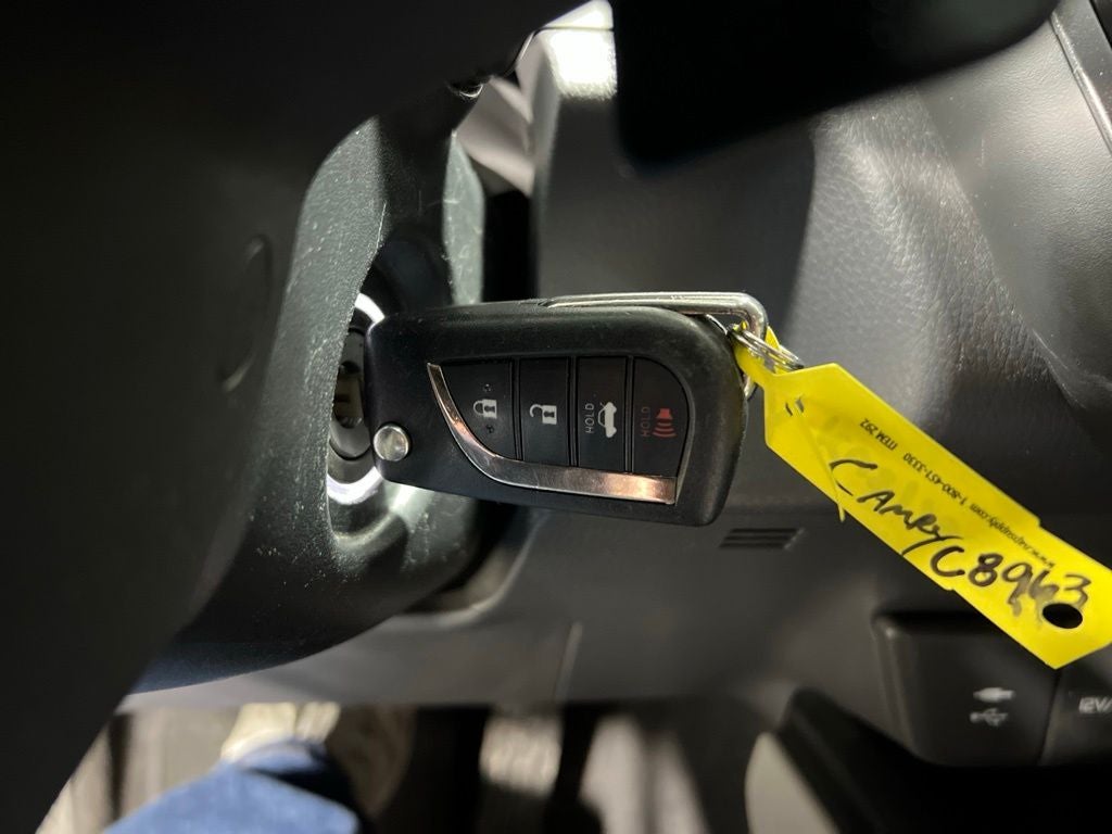 2019 Toyota Camry SE