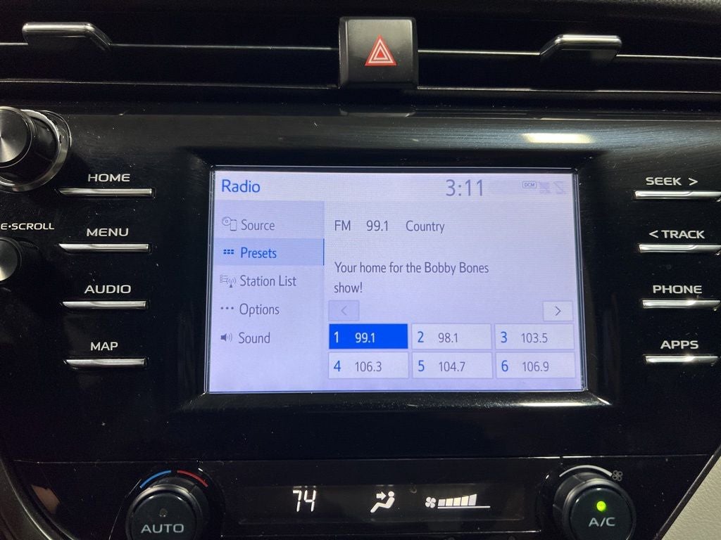 2019 Toyota Camry SE