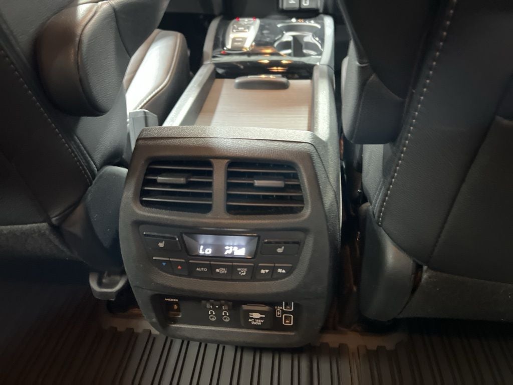 2022 Honda Pilot Touring 7 Passenger