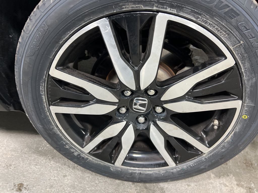 2022 Honda Pilot Touring 7 Passenger