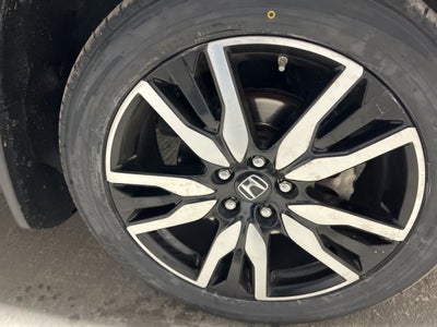 2022 Honda Pilot Touring 7 Passenger