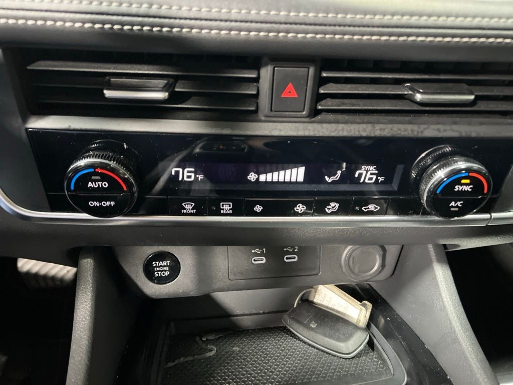 2025 Nissan Rogue SV