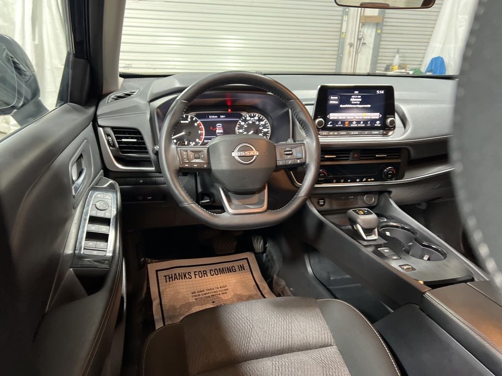 2025 Nissan Rogue SV