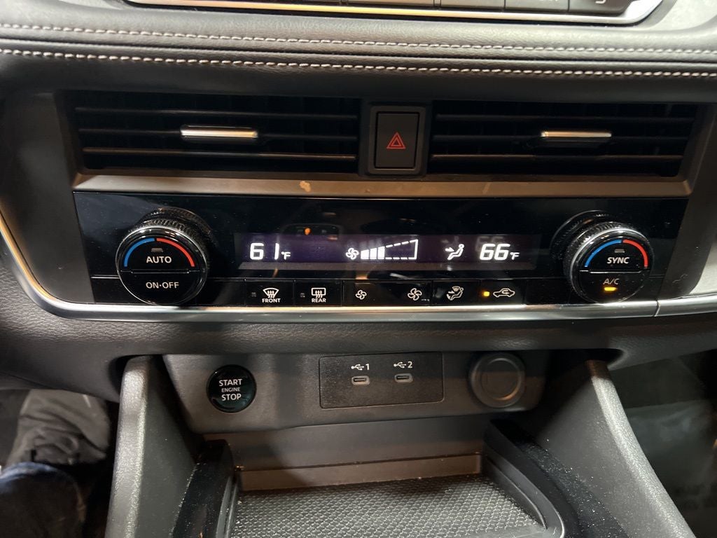 2025 Nissan Rogue SV