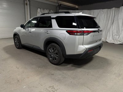 2024 Nissan Pathfinder SV