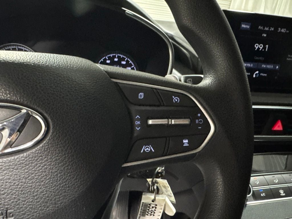 2023 Hyundai Santa Fe SE