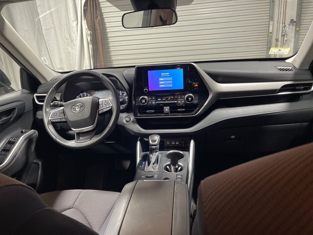 2024 Toyota Highlander LE