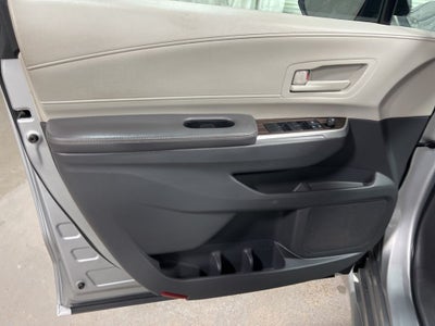 2022 Toyota Sienna LE 8 Passenger