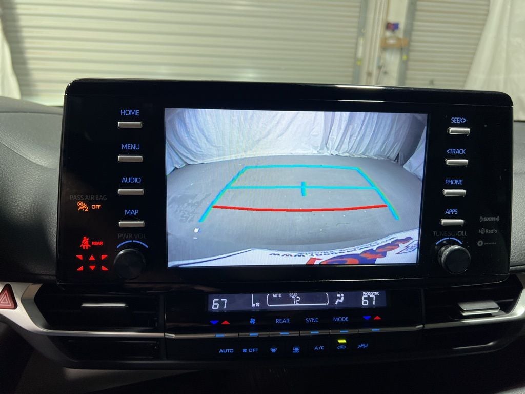 2022 Toyota Sienna LE 8 Passenger