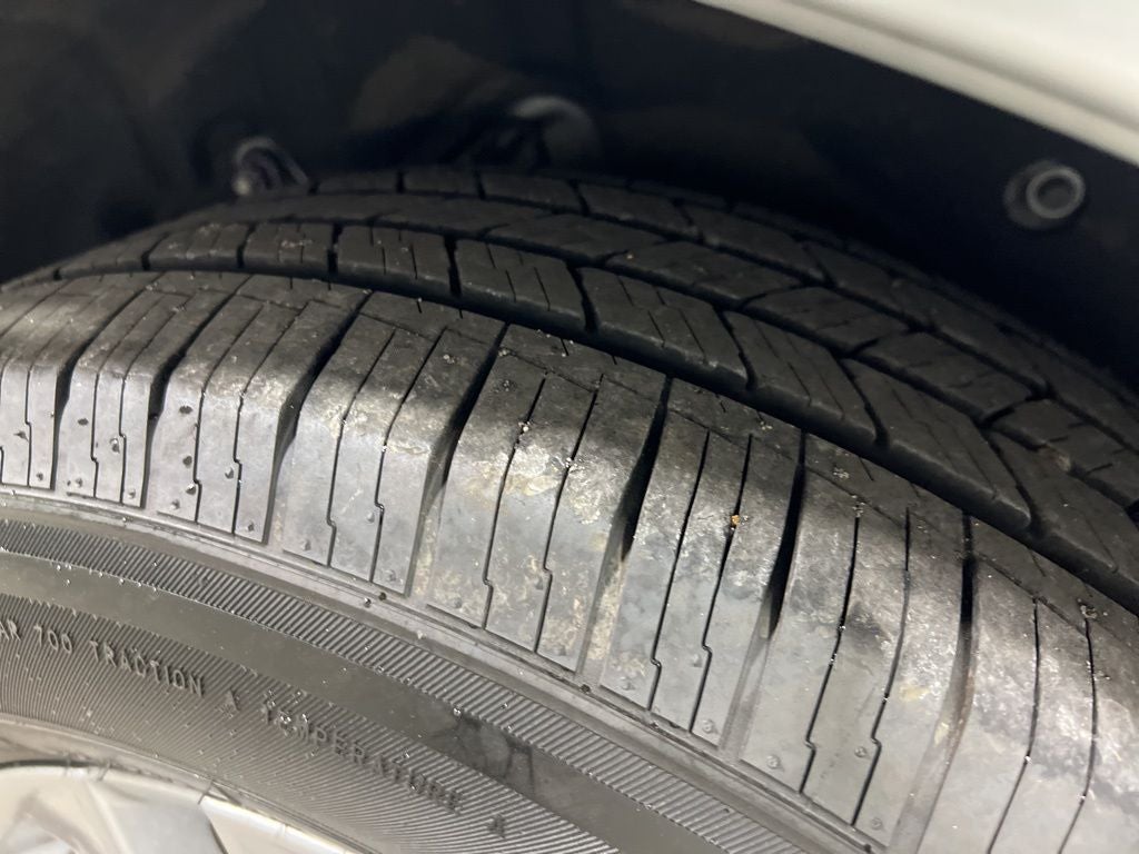 2022 Toyota Sienna LE 8 Passenger