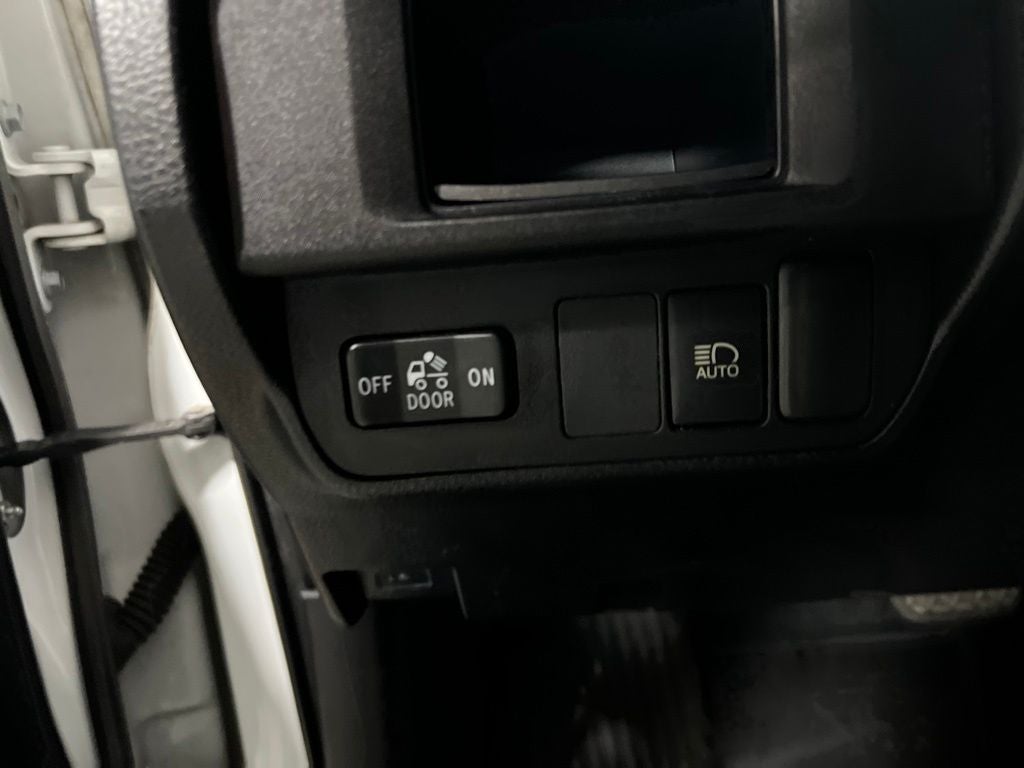 2018 Toyota Tacoma SR5 V6