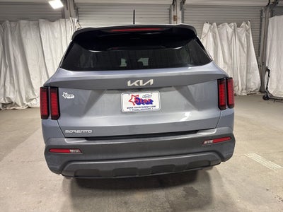 2023 Kia Sorento LX