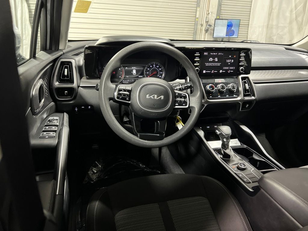 2022 Kia Sorento LX