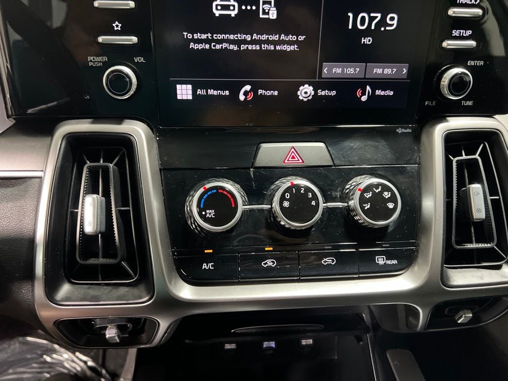 2022 Kia Sorento LX
