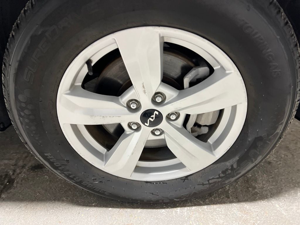 2022 Kia Sorento LX