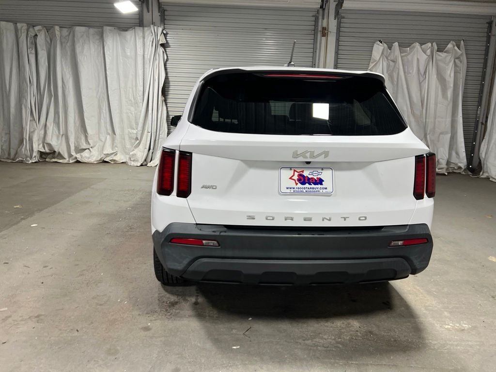 2022 Kia Sorento LX