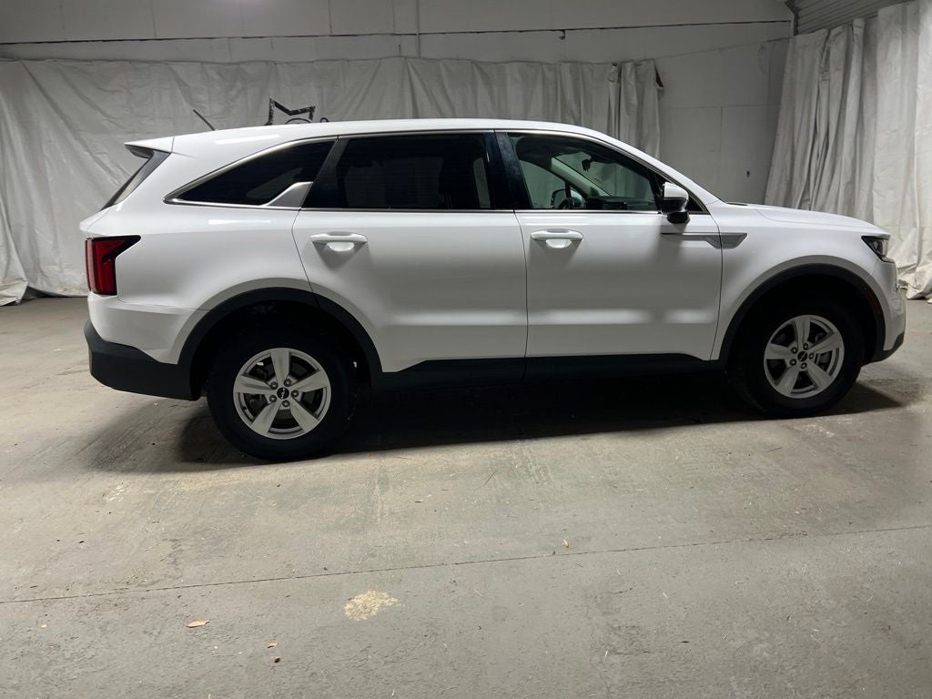 2022 Kia Sorento LX