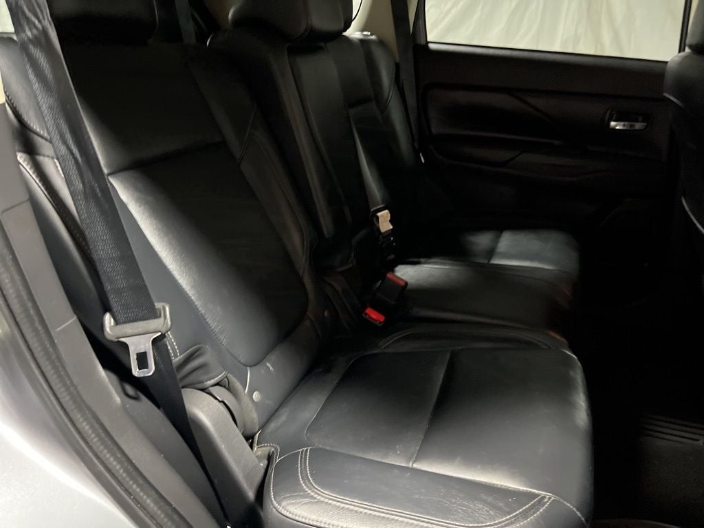 2020 Mitsubishi Outlander SE