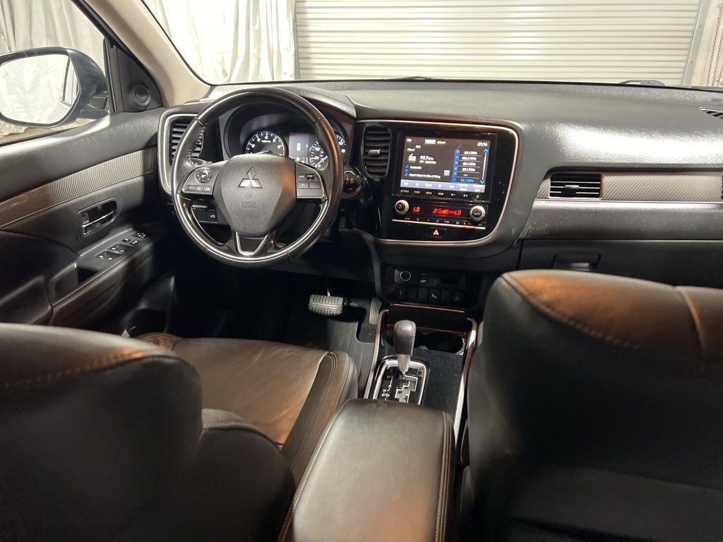 2020 Mitsubishi Outlander SE