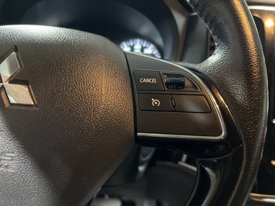2020 Mitsubishi Outlander SE