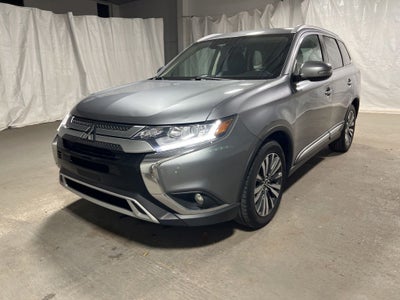 2020 Mitsubishi Outlander SE