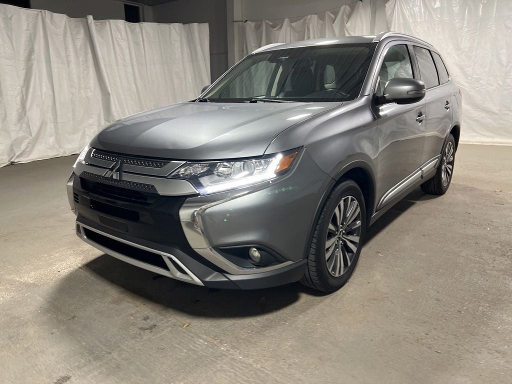 2020 Mitsubishi Outlander SE