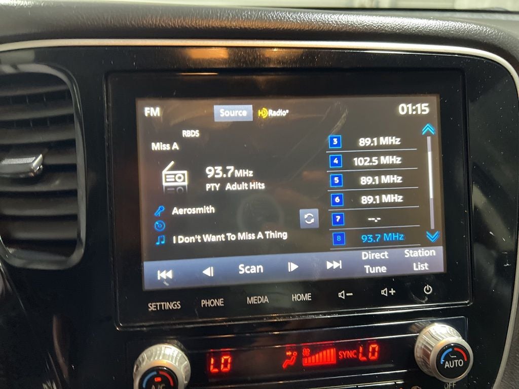 2020 Mitsubishi Outlander SE