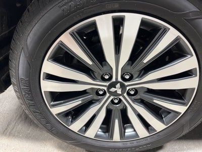 2020 Mitsubishi Outlander SE