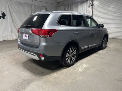 2020 Mitsubishi Outlander SE