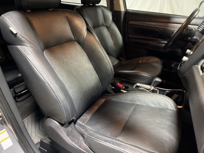 2020 Mitsubishi Outlander SE
