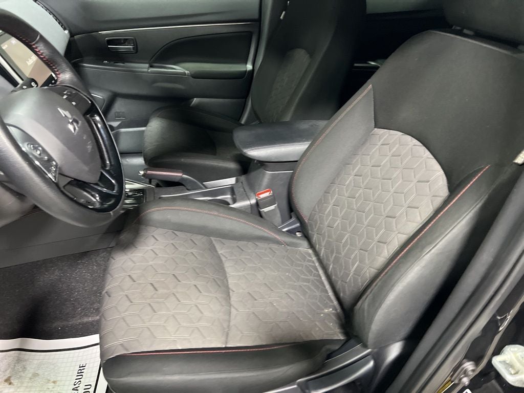 2023 Mitsubishi Outlander Sport 2.0 LE