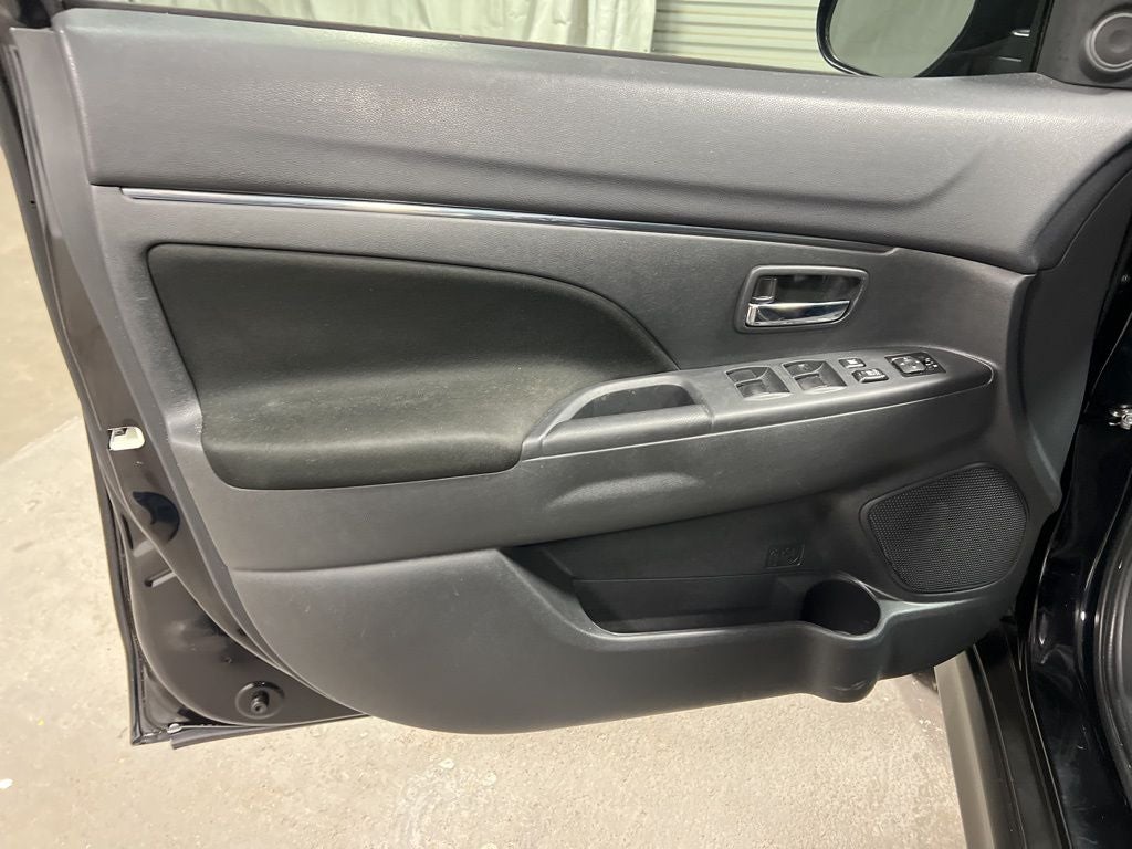 2023 Mitsubishi Outlander Sport 2.0 LE