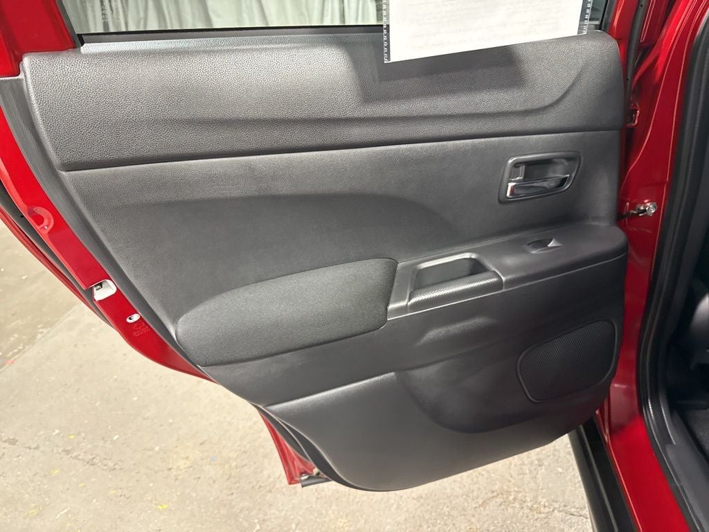 2024 Mitsubishi Outlander Sport 2.0 LE