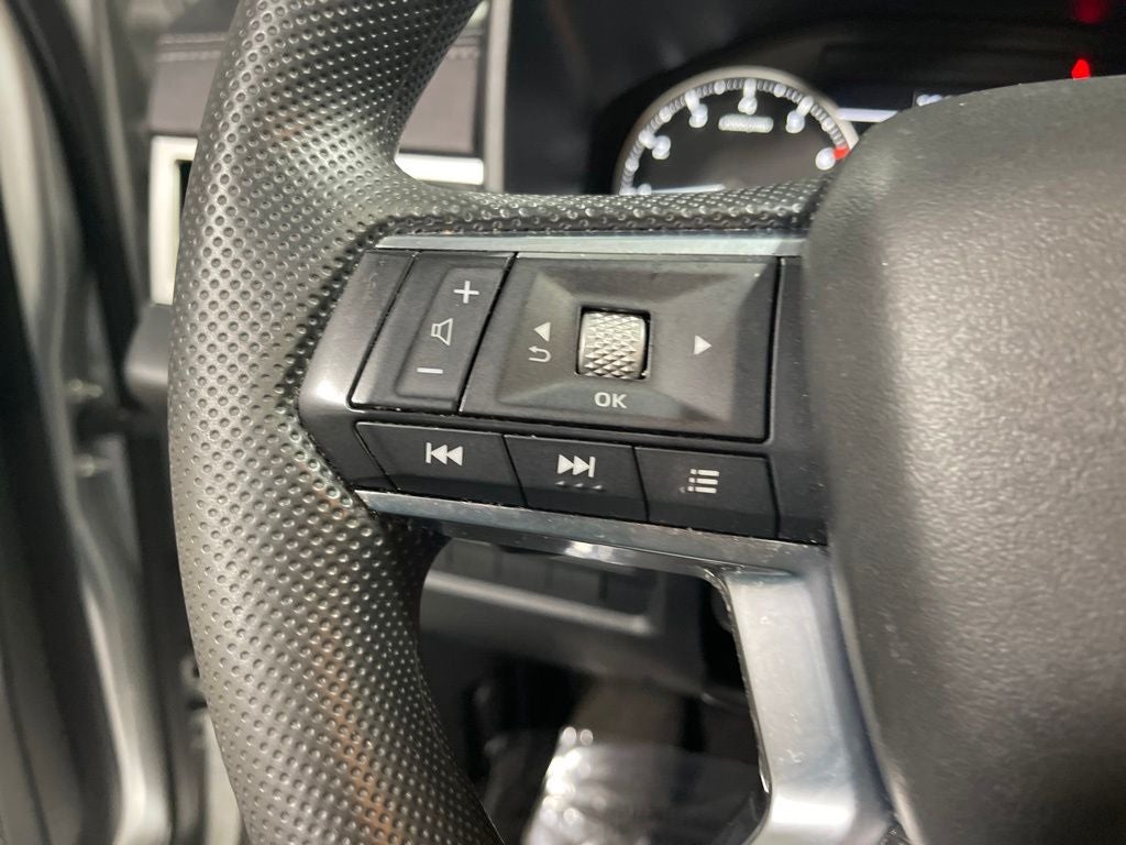 2024 Mitsubishi Outlander ES