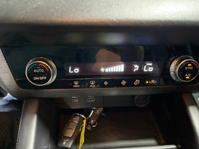 2024 Mitsubishi Outlander ES