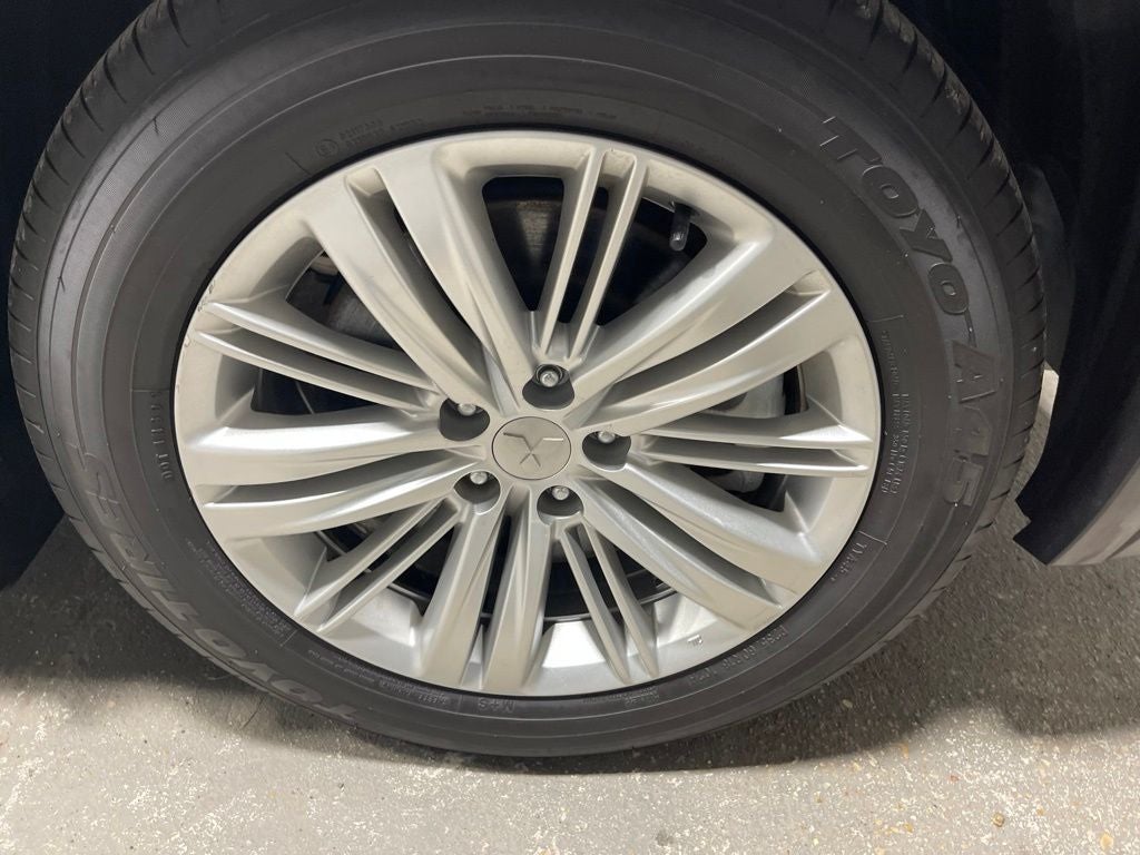 2024 Mitsubishi Outlander ES