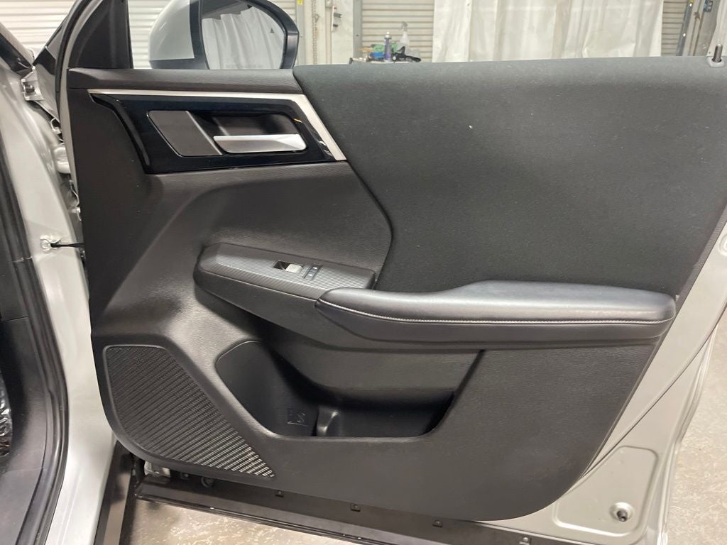 2024 Mitsubishi Outlander ES