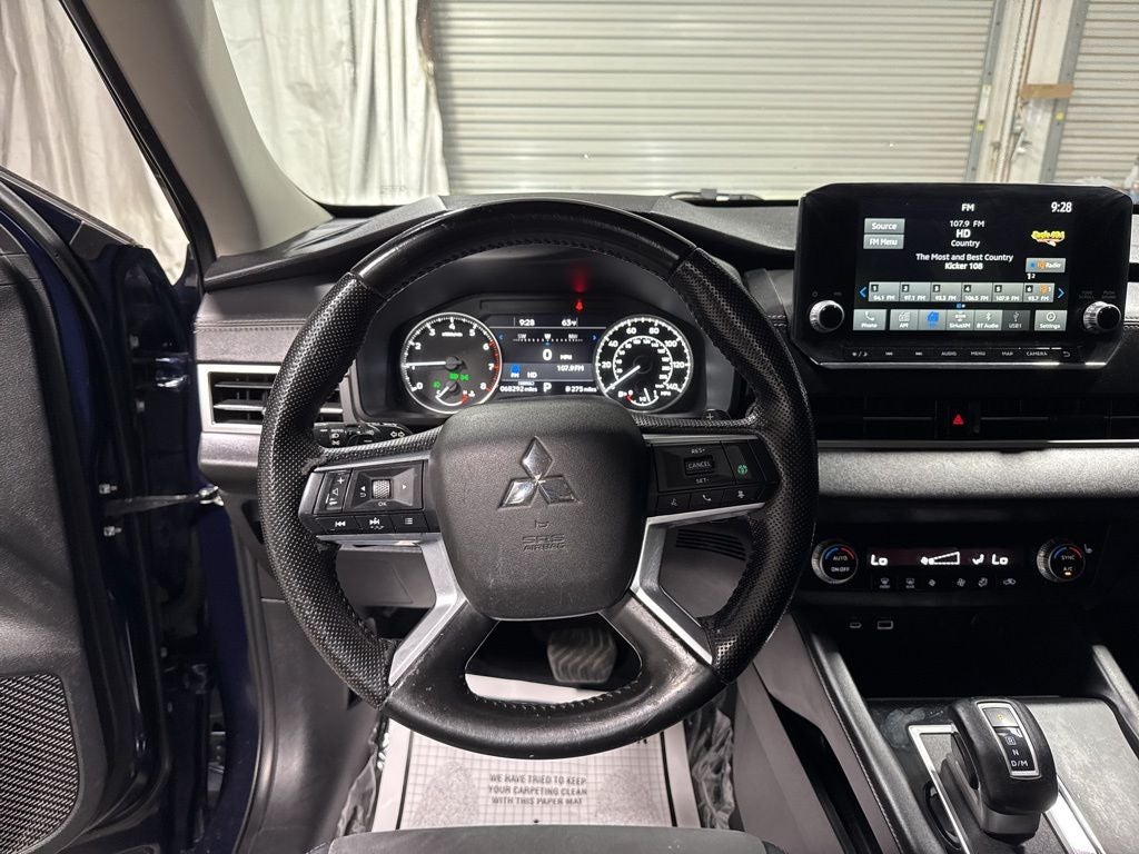 2022 Mitsubishi Outlander SE