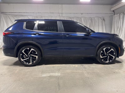 2022 Mitsubishi Outlander SE