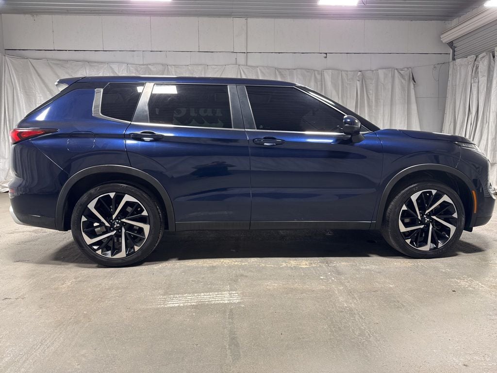 2022 Mitsubishi Outlander SE