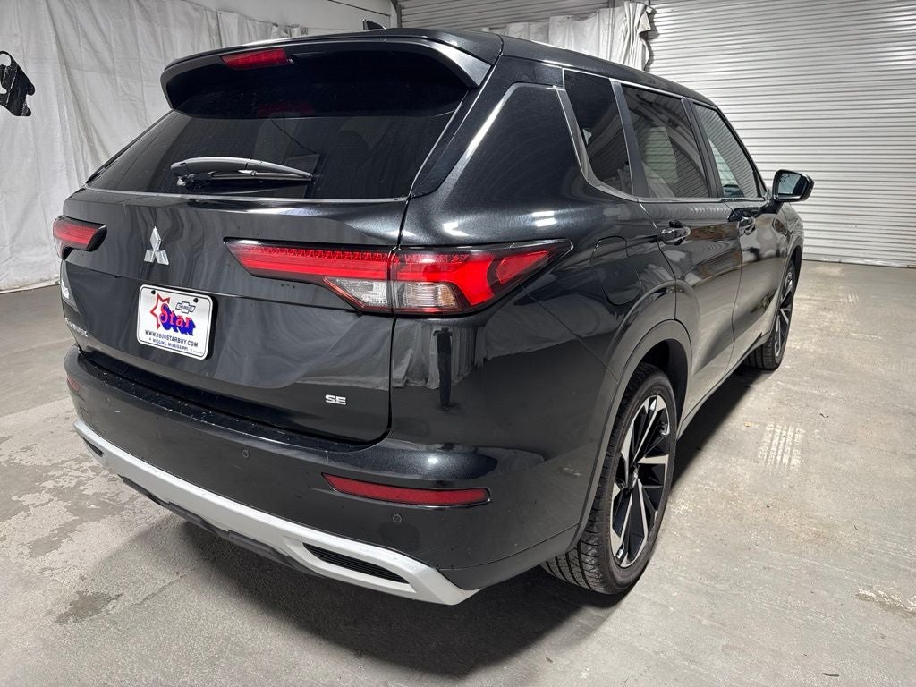 2024 Mitsubishi Outlander SE