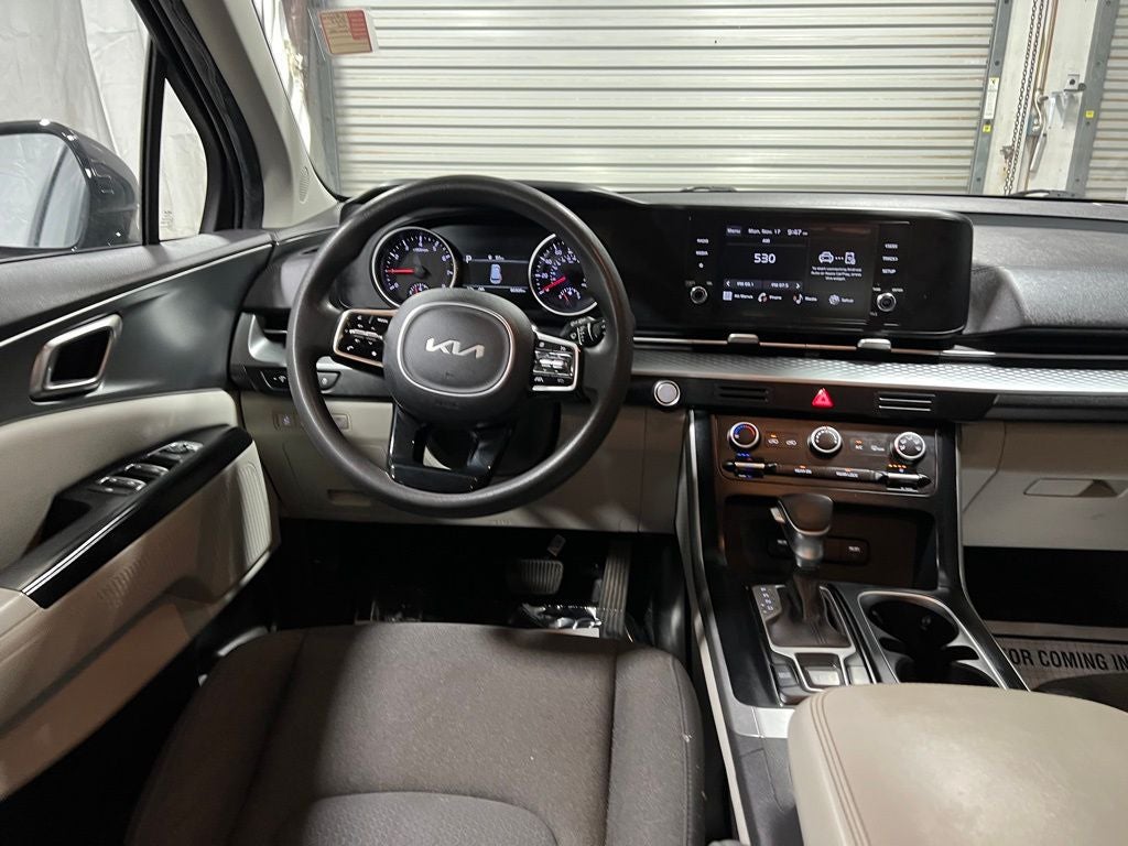 2023 Kia Carnival LX